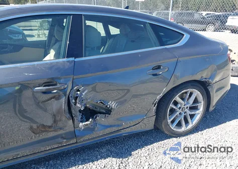 2024 Audi A5 Sportback Premium Plus 45 Tfsi Quattro S Tronic z USA, uszkodzony, nr VIN WAUFACF50RA075605